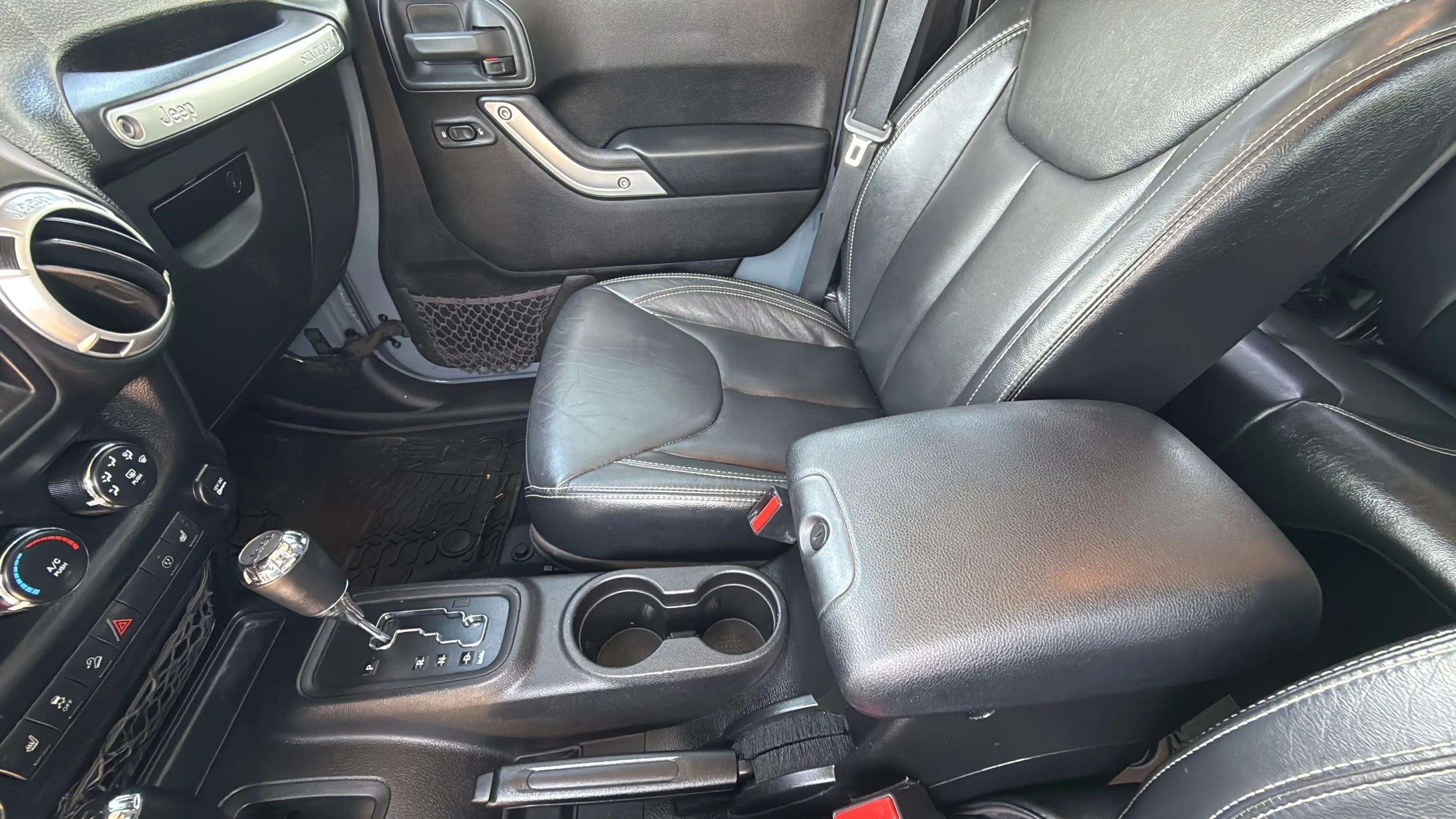 2015 Jeep Wrangler Unlimited Sahara
