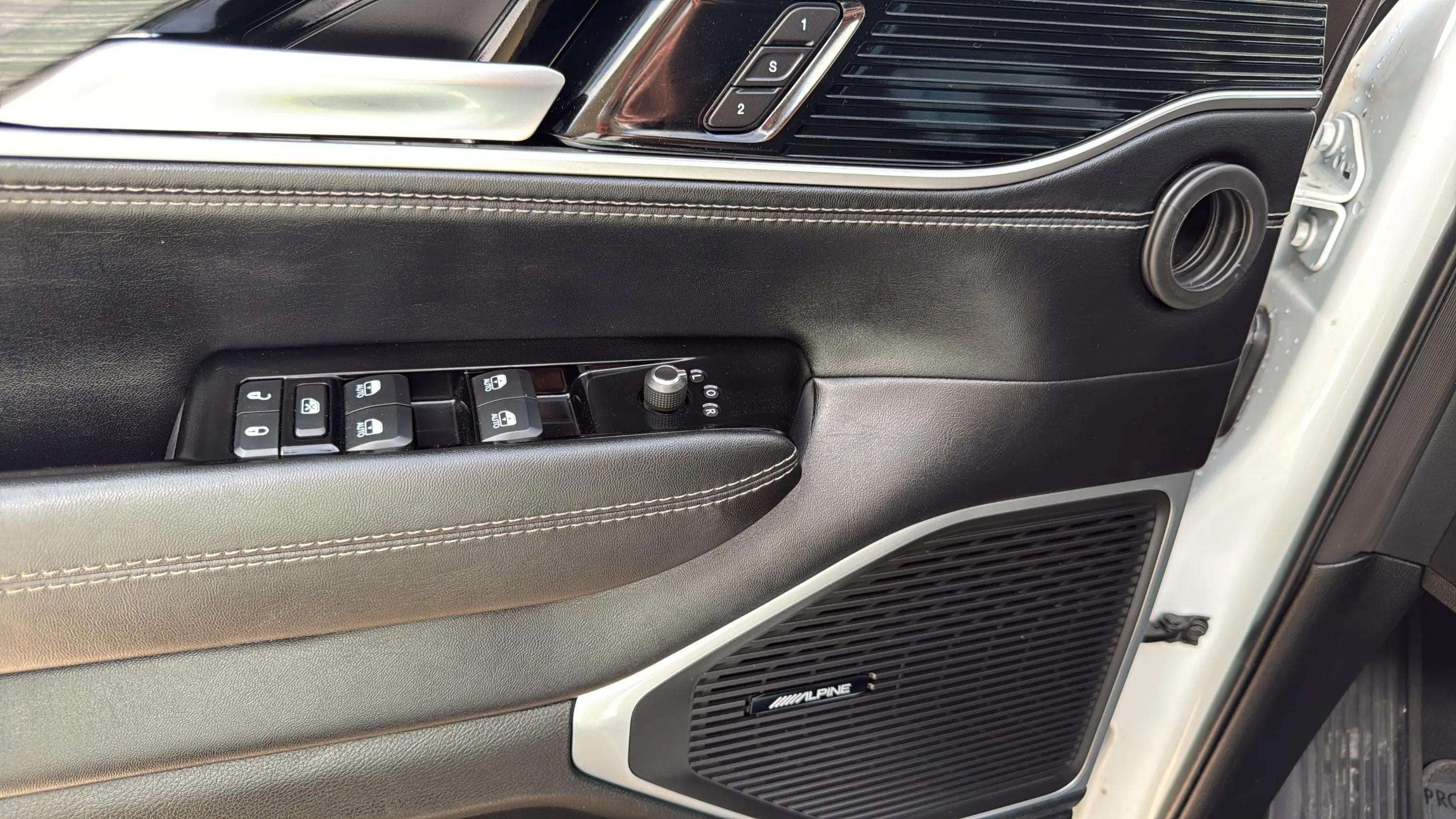 2023 Jeep Wagoneer L Series III