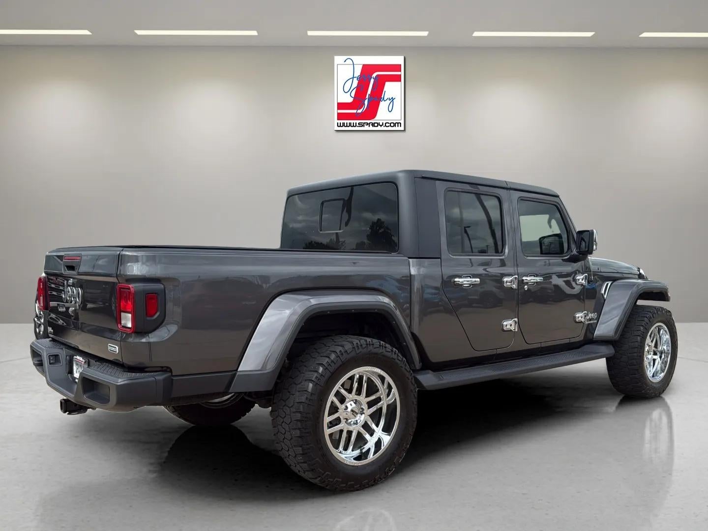 2022 Jeep Gladiator Overland