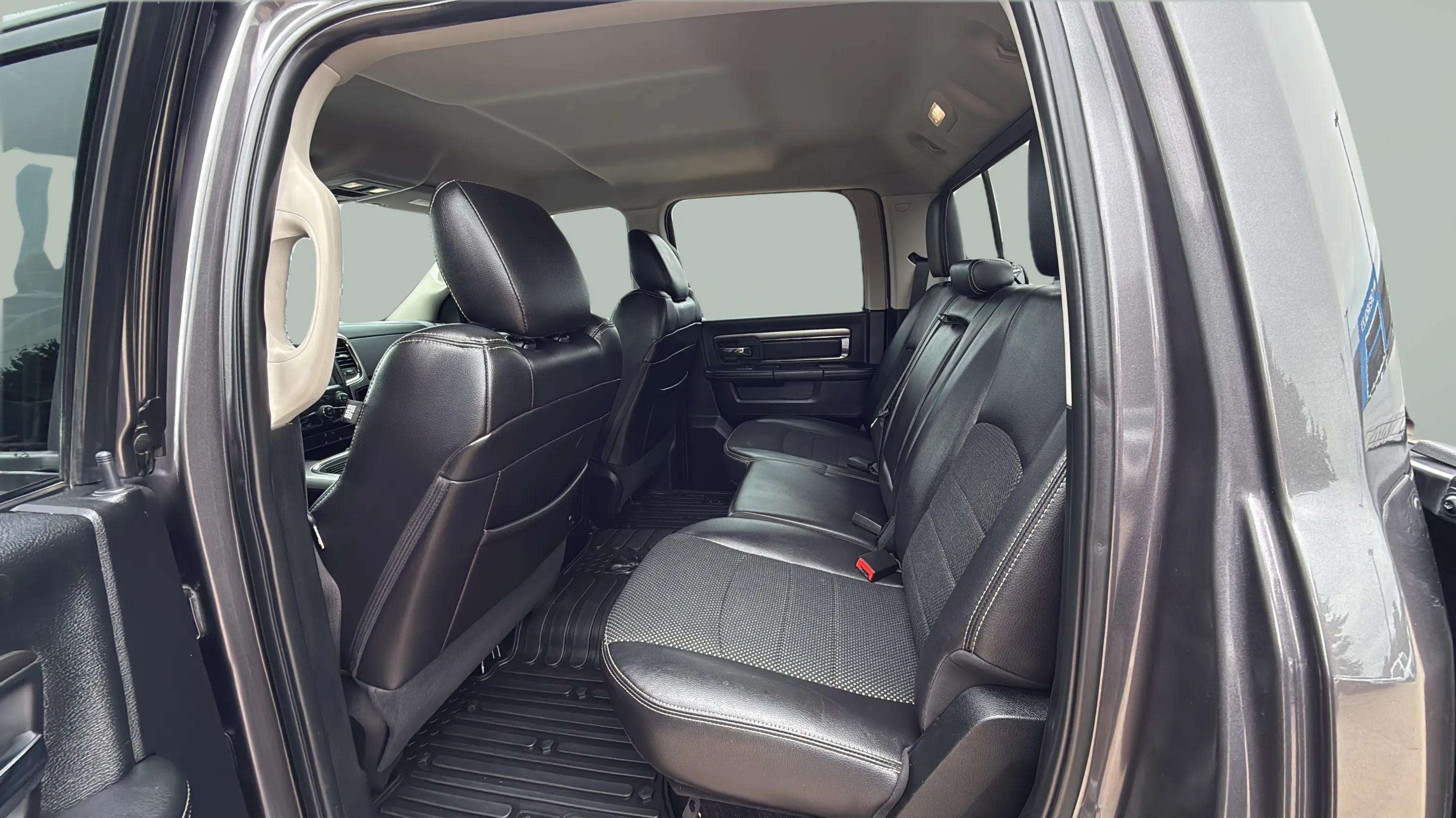 2016 RAM 1500 Sport