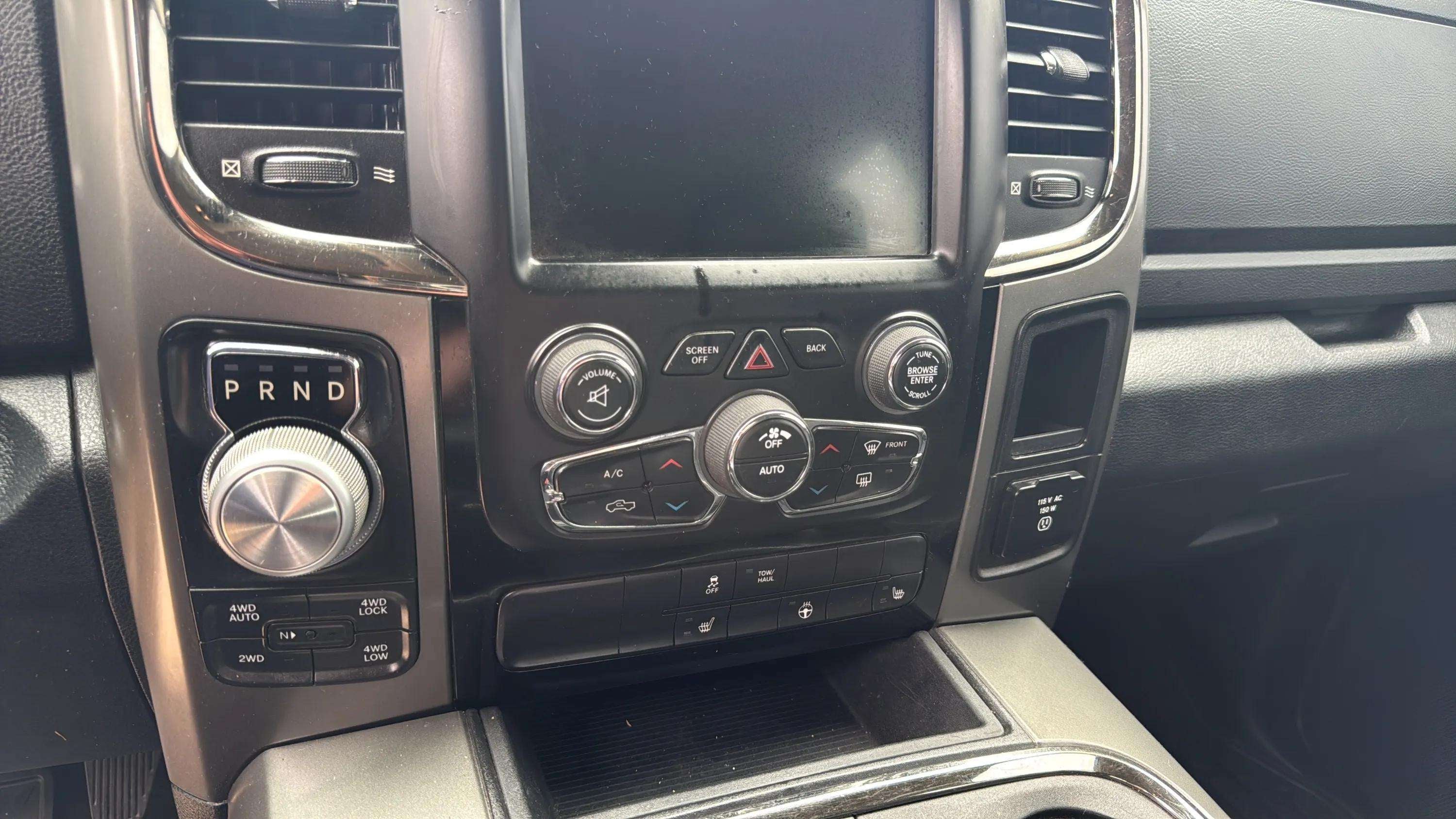 2016 RAM 1500 Sport