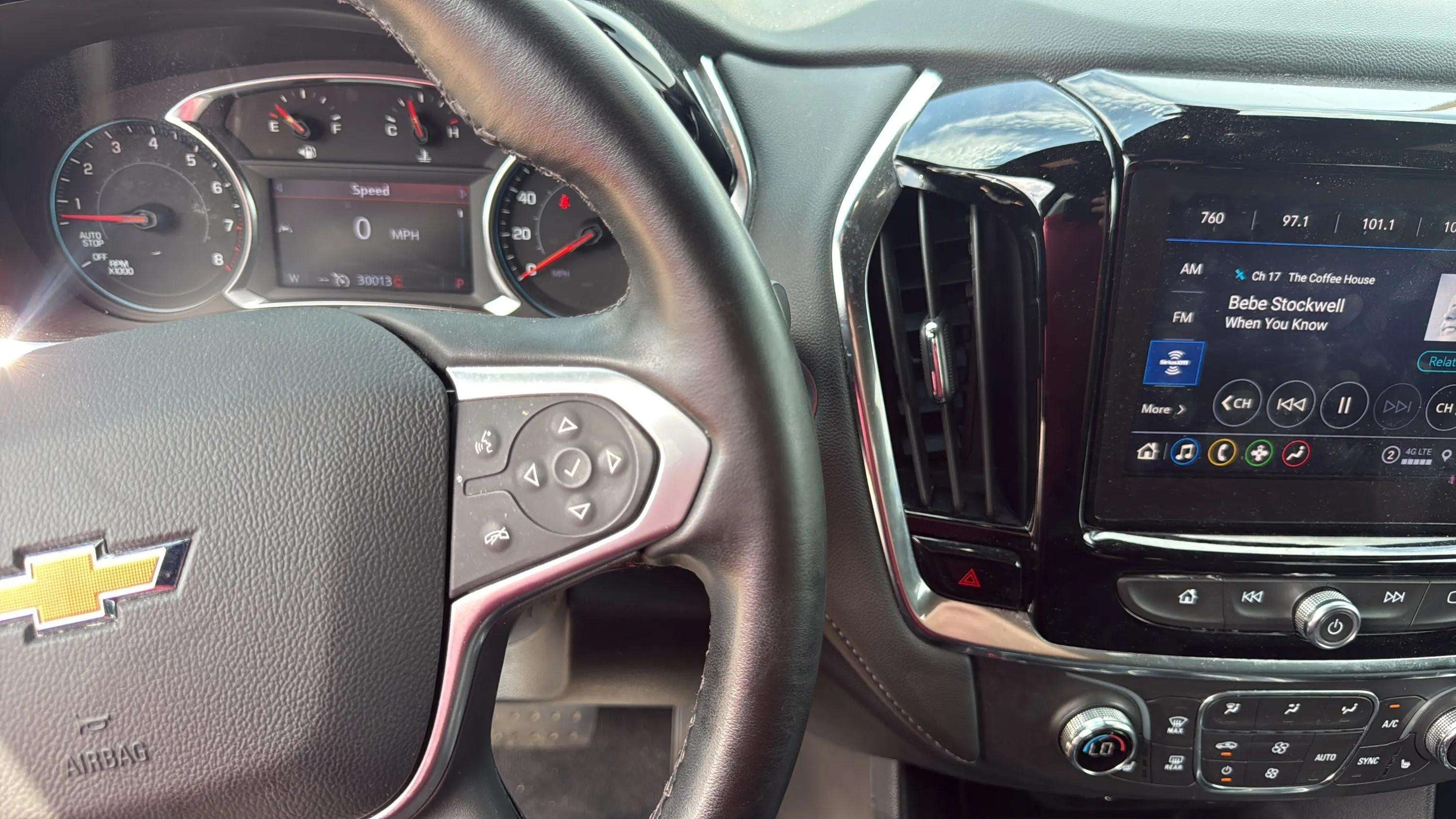 2023 Chevrolet Traverse LT Cloth