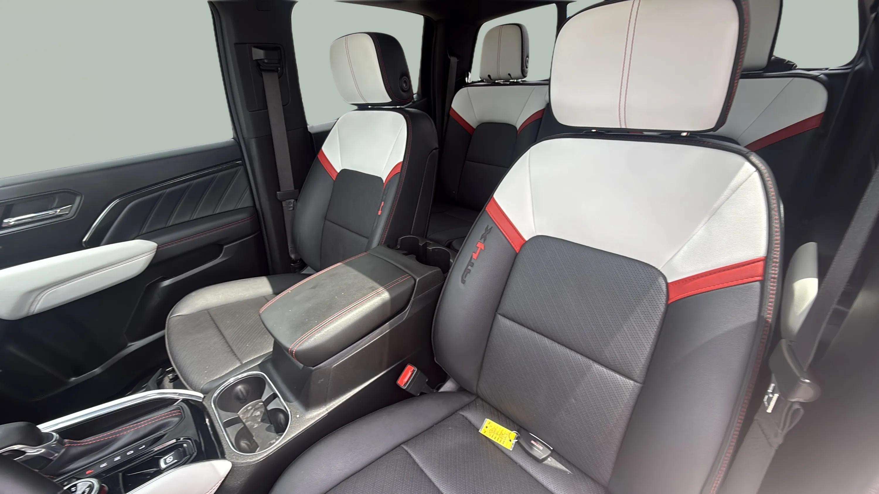 2024 GMC Canyon AT4X