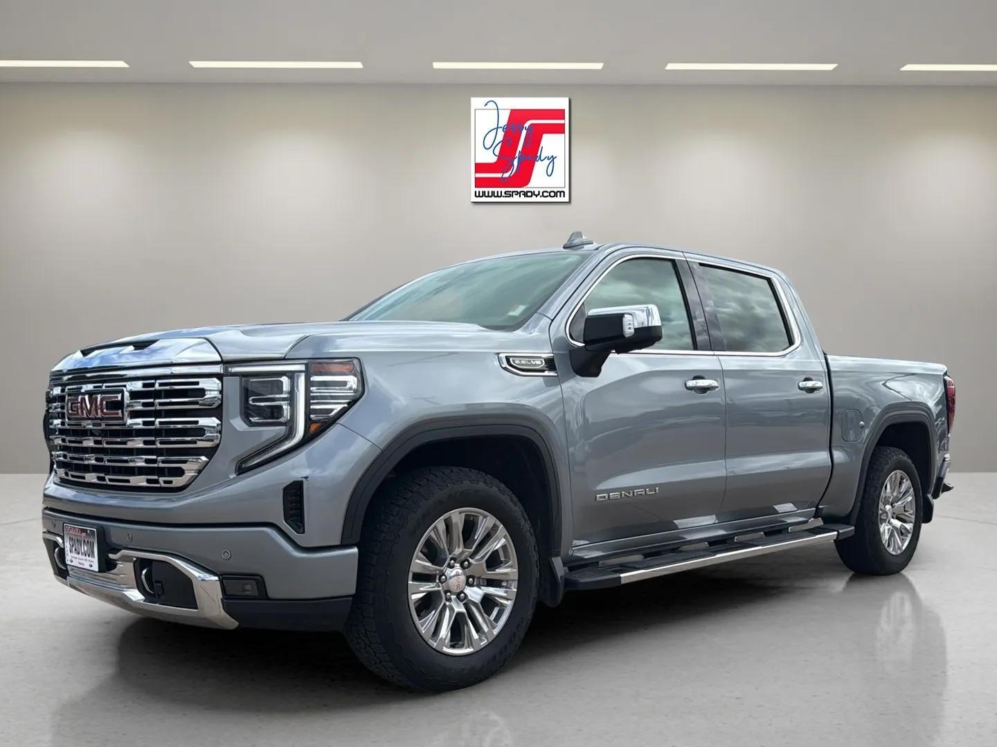 2023 GMC Sierra 4WD Crew Cab Short Box Denali's photo