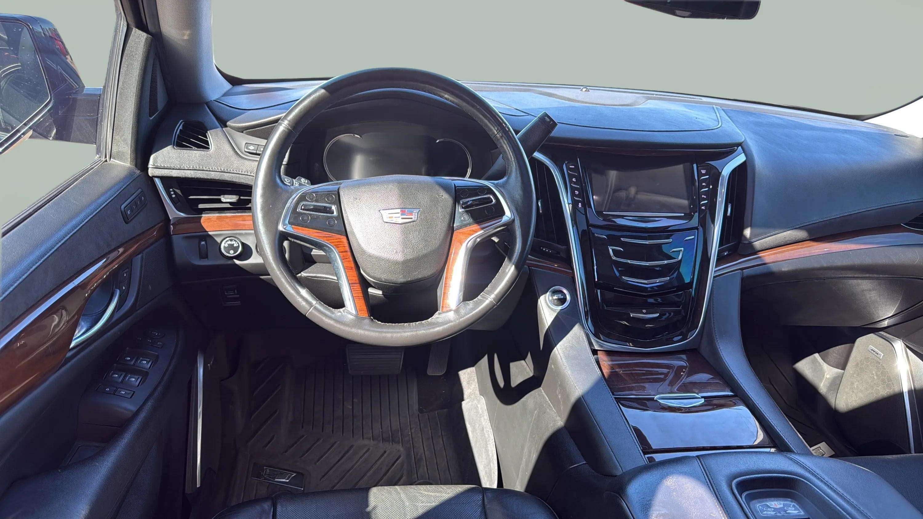 2018 Cadillac Escalade Premium Luxury