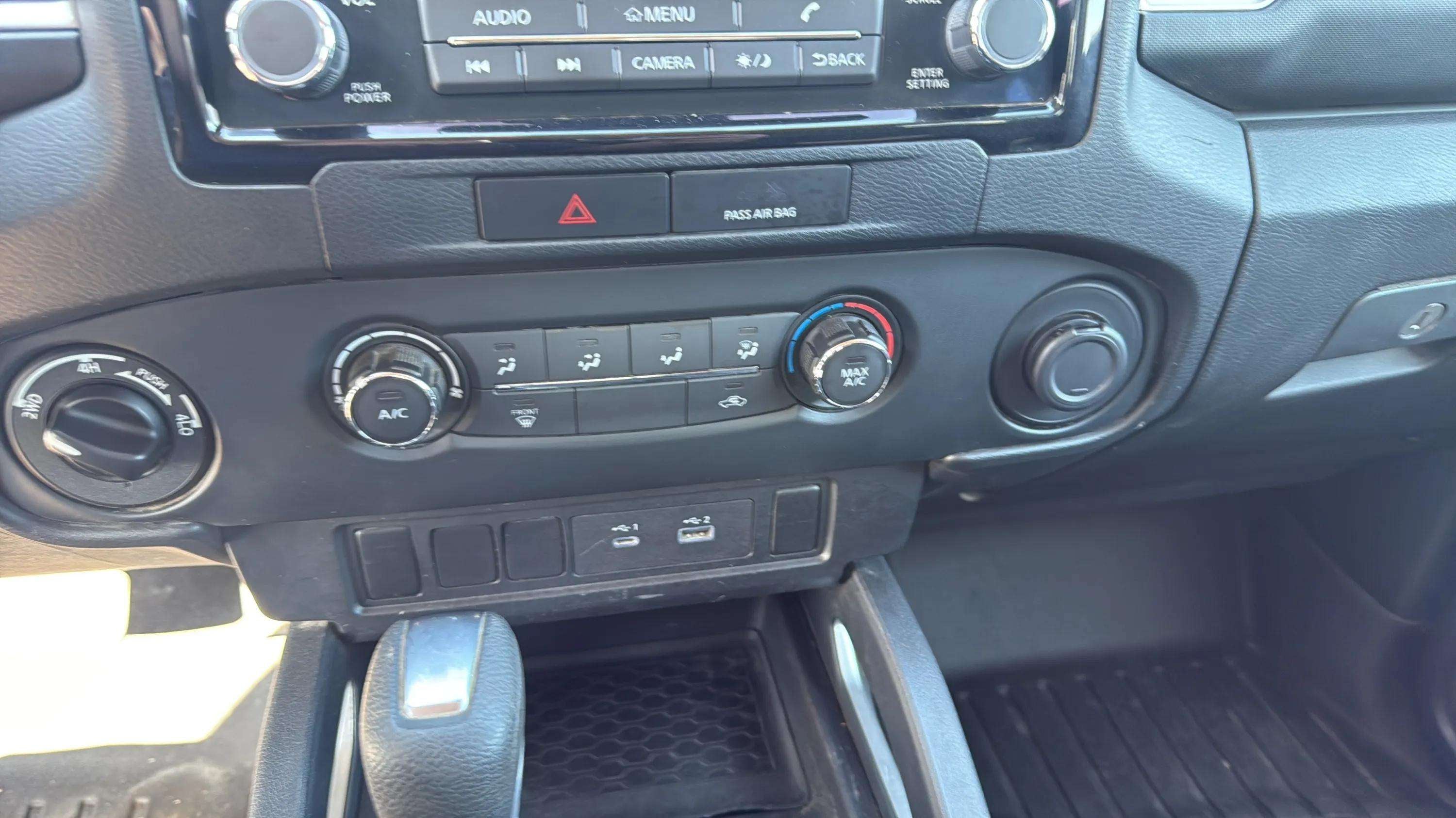 2022 Nissan Frontier SV