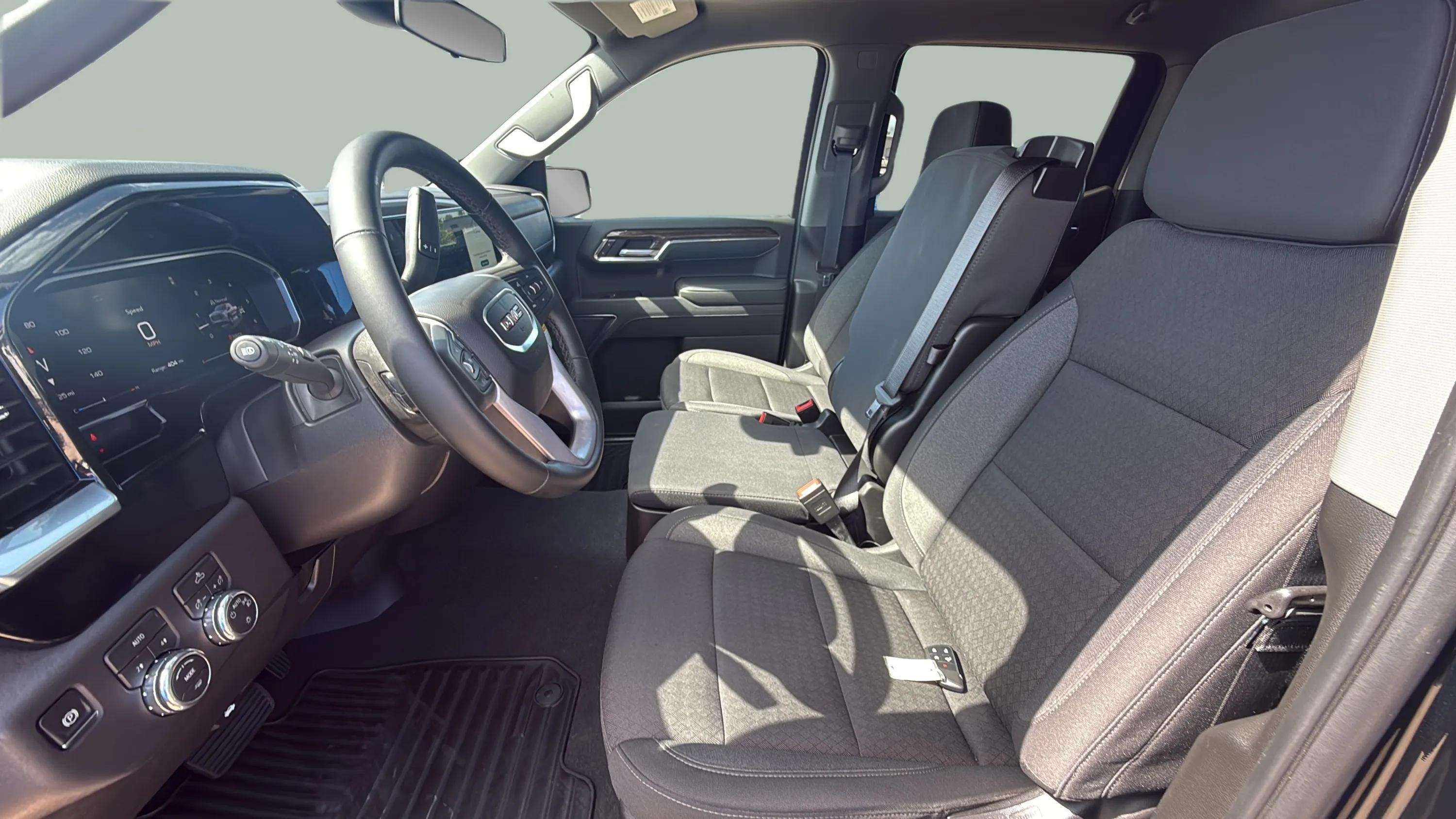 2026 GMC Sierra 1500 SLE