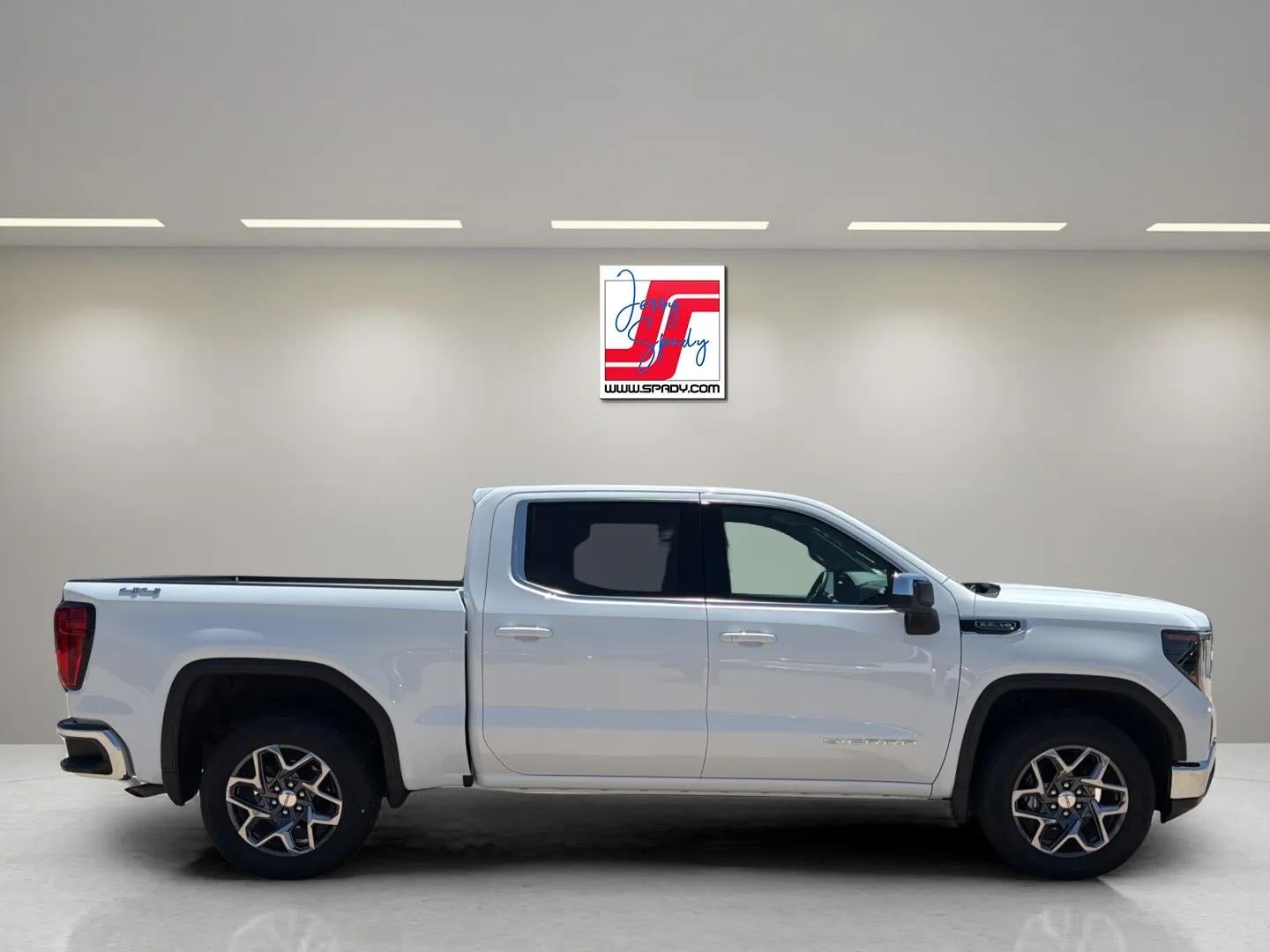 2026 GMC Sierra 1500 SLE